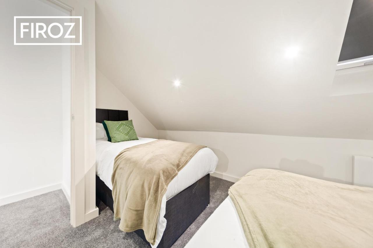 Spacious 4 Bedroom 3 Bath House For Families & Contractors With Free Parking, Fast Wi-Fi & Netflix By Firoz Property Management Leeds  Exterior foto