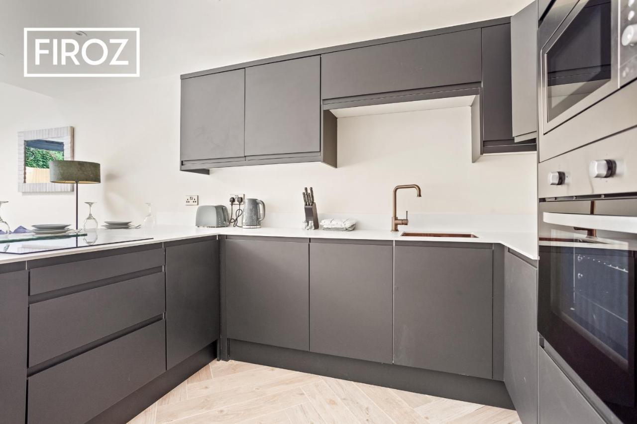 Spacious 4 Bedroom 3 Bath House For Families & Contractors With Free Parking, Fast Wi-Fi & Netflix By Firoz Property Management Leeds  Exterior foto